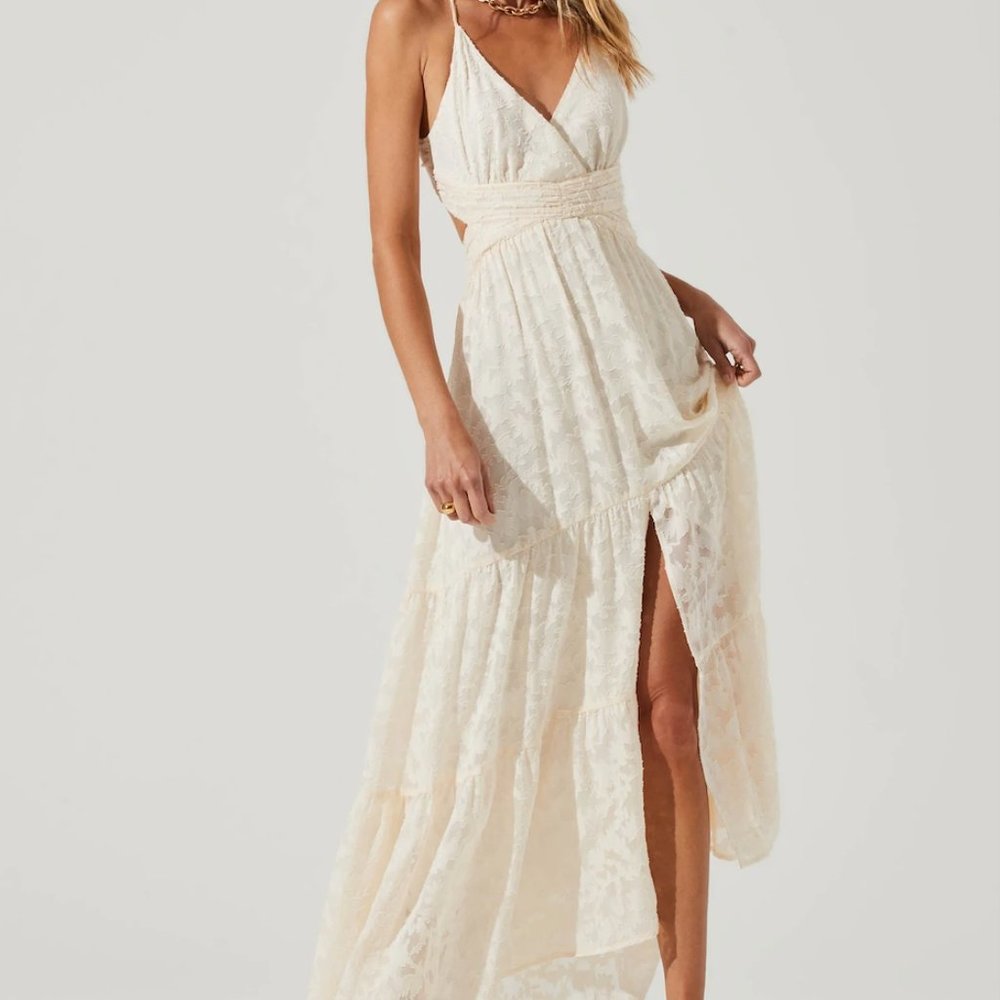 ASTR The Label | FROLIC CUTOUT FRONT SLIT MIDI DRESS | Small